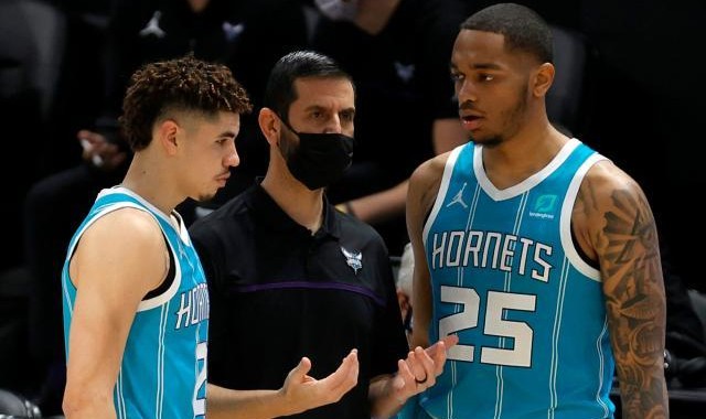 kaiyun-黄蜂何以取得梦幻开局？转换进攻无解两大新星蜕变