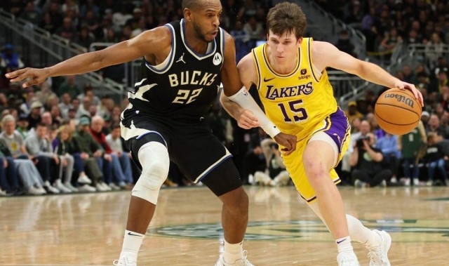 开云体育官网-詹姆斯换唐斯？知名体育媒体人支招，湖人重磅交易方案出炉