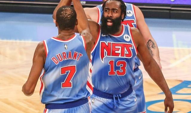 开云体育下载-哈登：雷霆时期的我和KD还年轻 现在我们是男人了