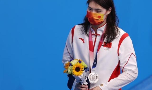 开云体育官网-张雨霏夺银李冰洁摘铜 徐嘉余晋级100米仰泳决赛