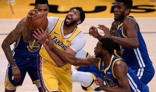 kaiyun-戴维斯：被逆转的滋味太过难受 对阵雄鹿全力争胜