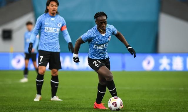 kaiyun-轻敌？大连人全华班首发葬送3分 半场纠错难改局势