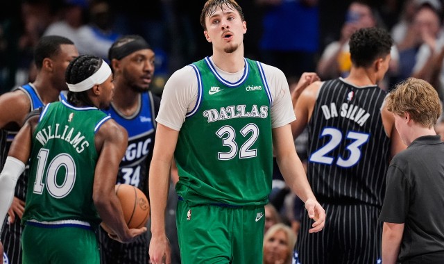 开云官网-弗拉格51分成NBA历史最年轻50分先生 魔术客胜独行侠